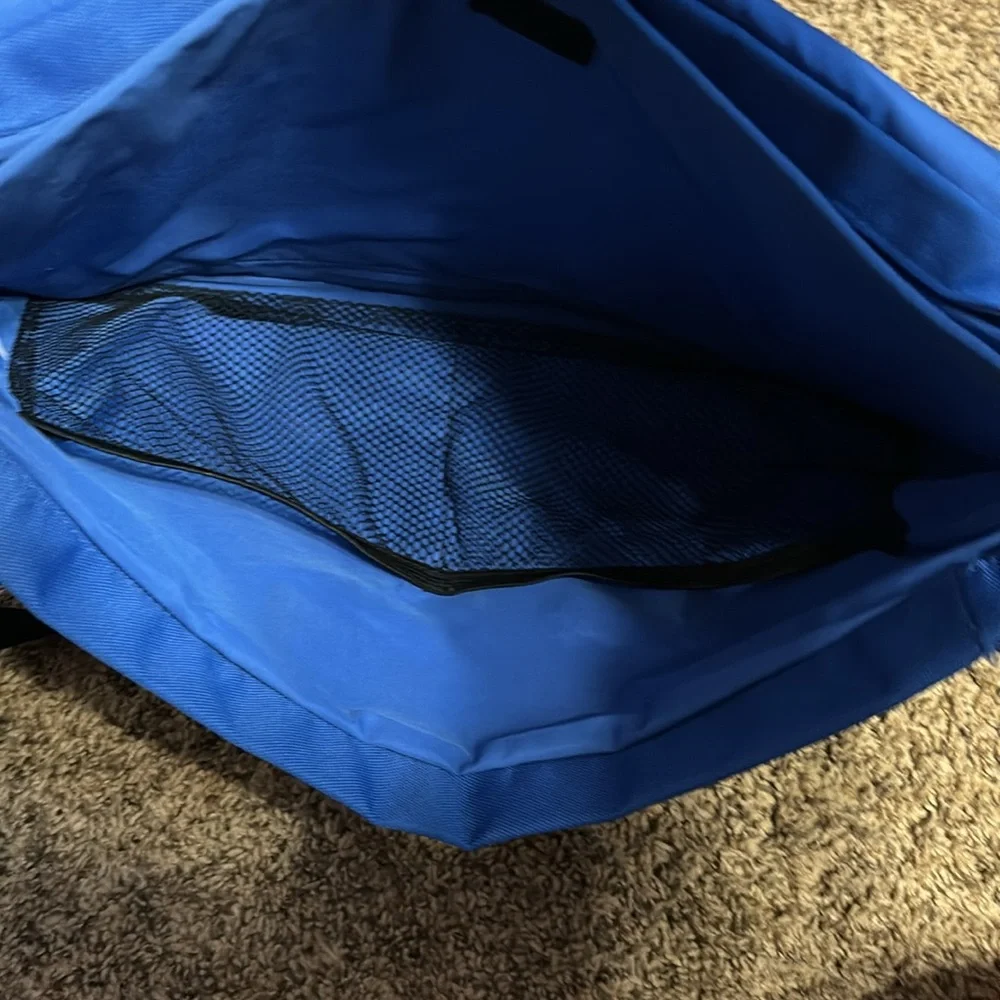 Mossimo blue and tan messenger laptop bag with strap and magnetic clasp